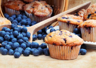 Egészséges áfonyás muffin? Bögre recept banánnal és túróval